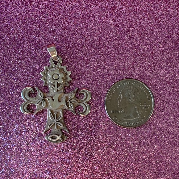 🩷✝️ James Avery Silver La Primavera Cross Pendant - Picture 4 of 10
